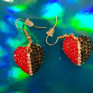 💖Heart-shaped crystal earrings